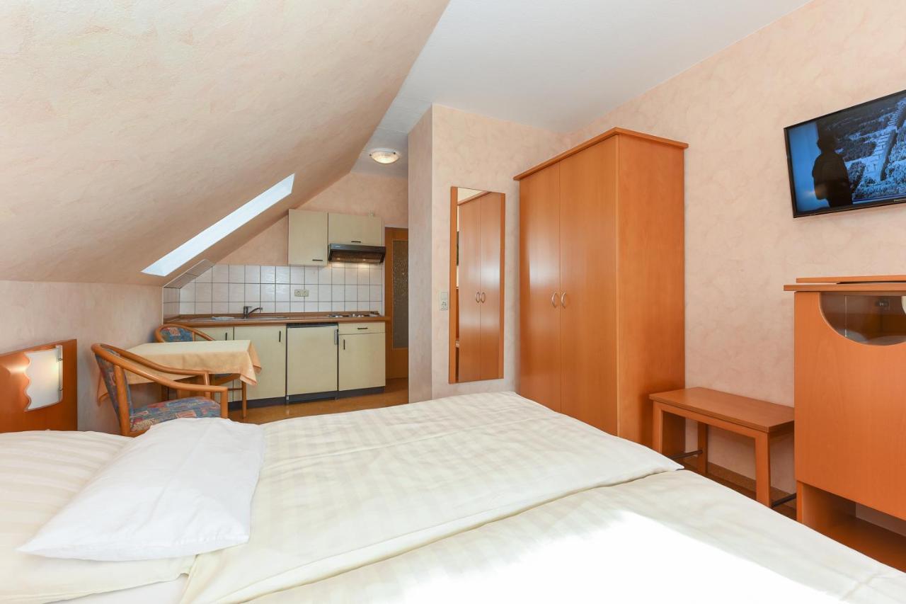 Hotel-Pension Altes Siel Bensersiel Εξωτερικό φωτογραφία